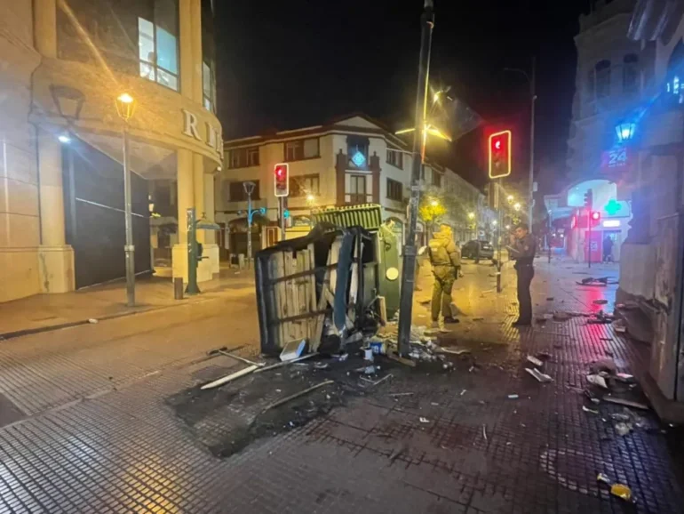 choque contra kiosko de la serena